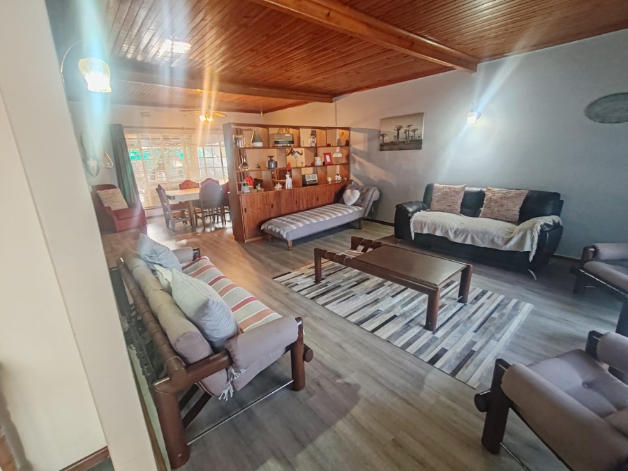 4 Bedroom Property for Sale in Windsor Park Eastern Cape